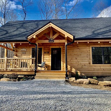 Peek A Boo Cabins: Cozy Cabin Logan Bagian luar foto