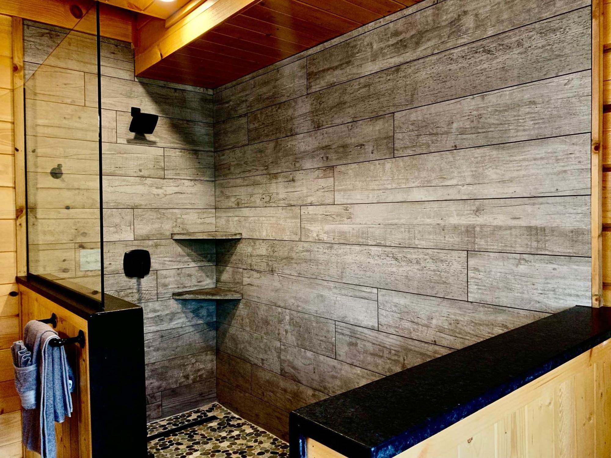 Peek A Boo Cabins: Cozy Cabin Logan Bagian luar foto